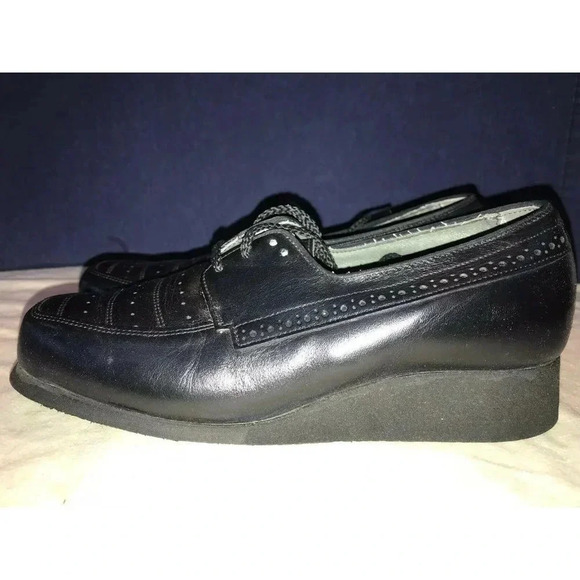P. W. Minor Orthopedic Black Lace Up Wedge Heel Comfort Shoe 6.5 B Medium - Picture 2 of 8